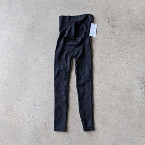 BLANQI Maternity Leggings NEW! size small!